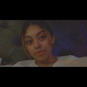 Meet your Posher, Ana